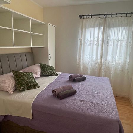 Apartments Angela Biograd Na Moru Luaran gambar