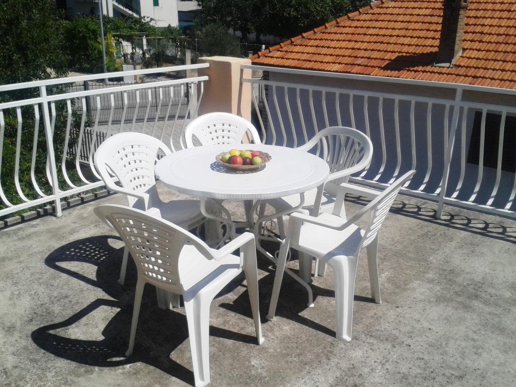 Apartments Angela Biograd Na Moru Luaran gambar