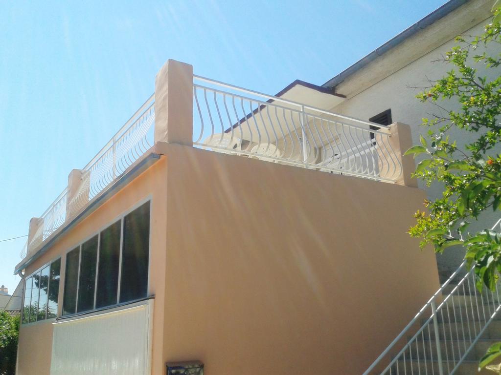 Apartments Angela Biograd Na Moru Luaran gambar