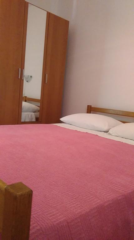 Apartments Angela Biograd Na Moru Luaran gambar