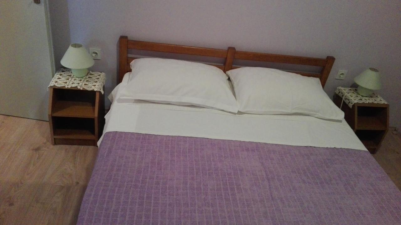 Apartments Angela Biograd Na Moru Luaran gambar