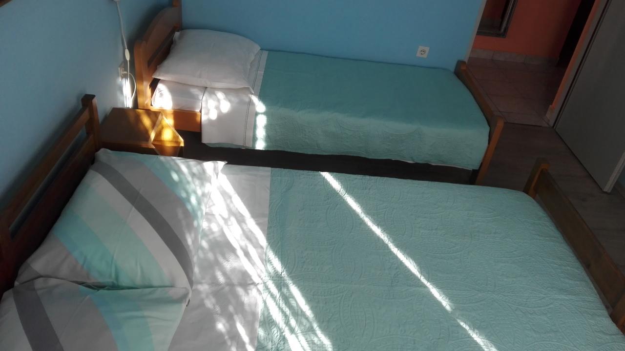 Apartments Angela Biograd Na Moru Luaran gambar